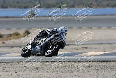 media/Nov-16-2025-Race Pace (Sun) [[8c5fa54630]]/Verified Riders/3-Turn 14 (1045am)/